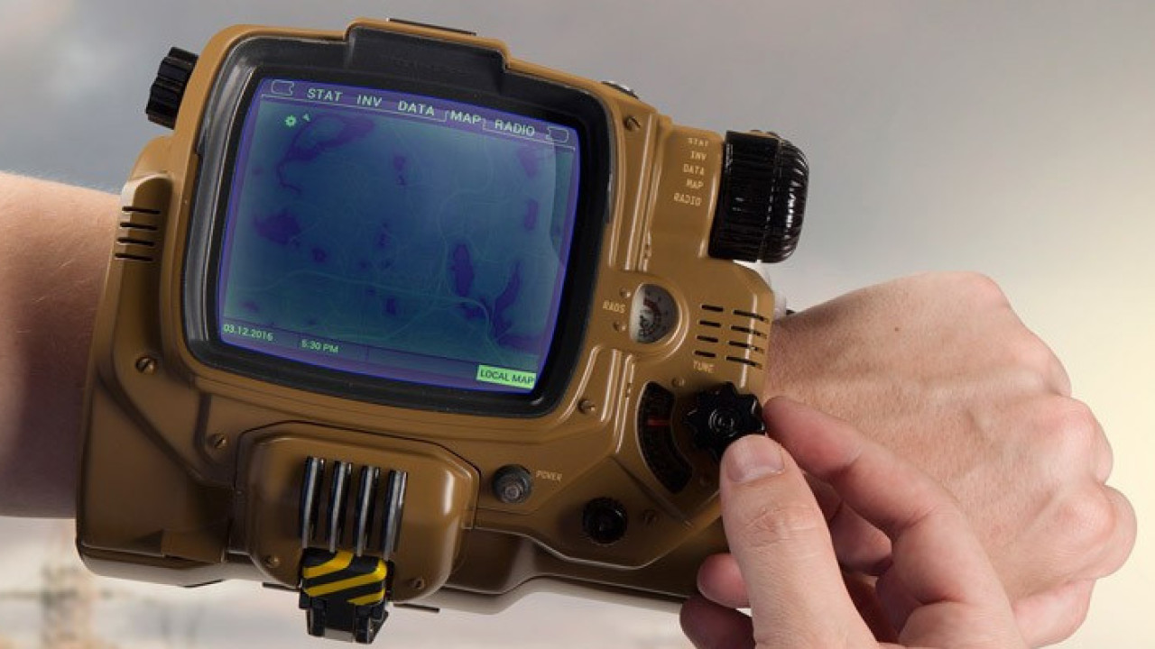 Fallout fans can now buy an official Pip-Boy replica that receives calls and texts