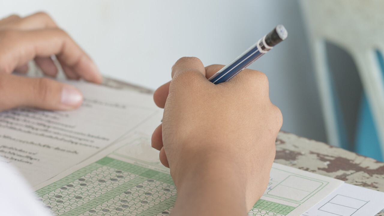 Algeria blocks access to Facebook, Twitter and 3G services over exam paper leak