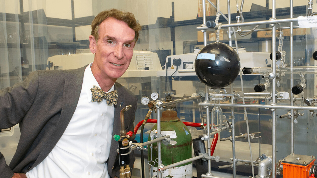 Bill Nye is bringing his bow tie to Netflix