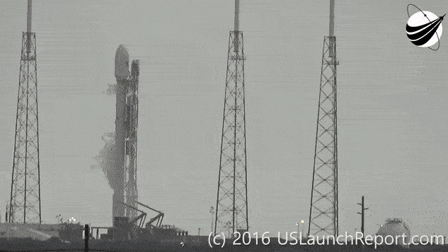 Video emerges of SpaceX’s Falcon 9 going up in smoke on the launch pad