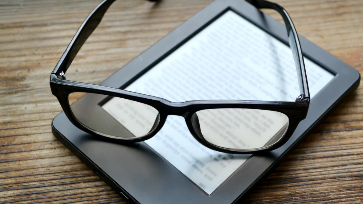 Why I like my e-reader better than my smartphone