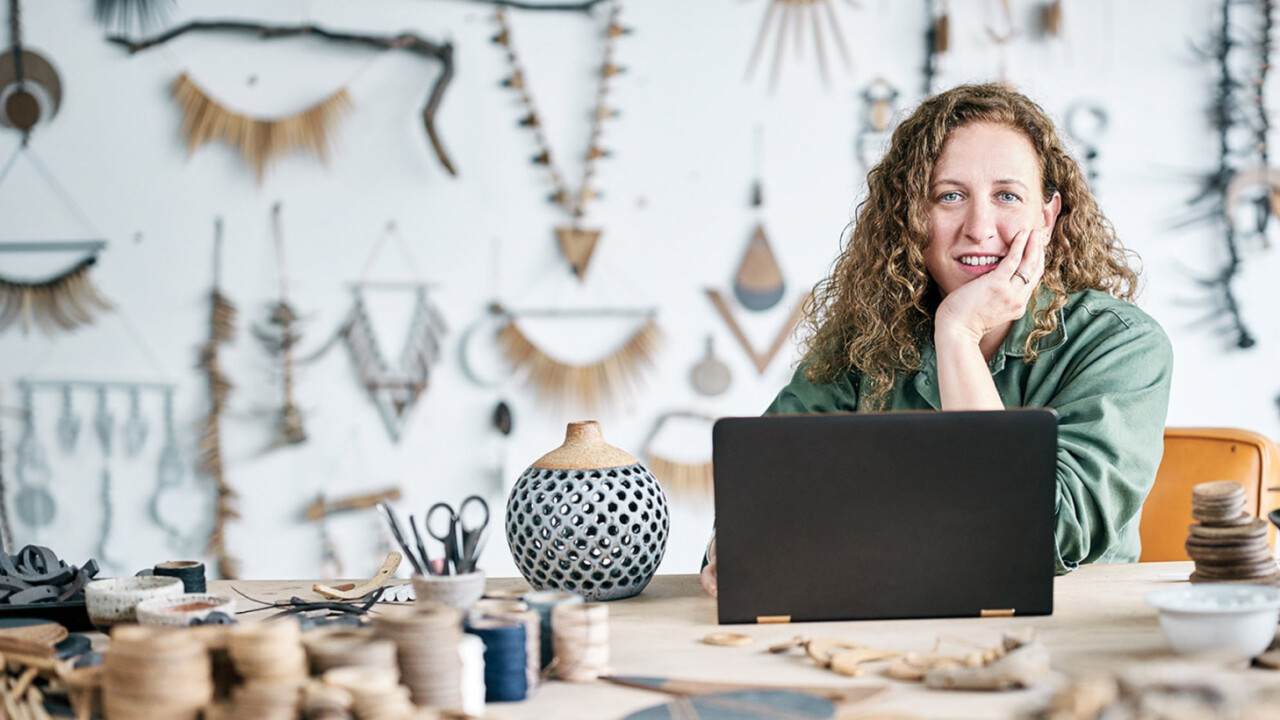 Outlook.com now offers ad-free inboxes and 5 personalized email addresses for a price