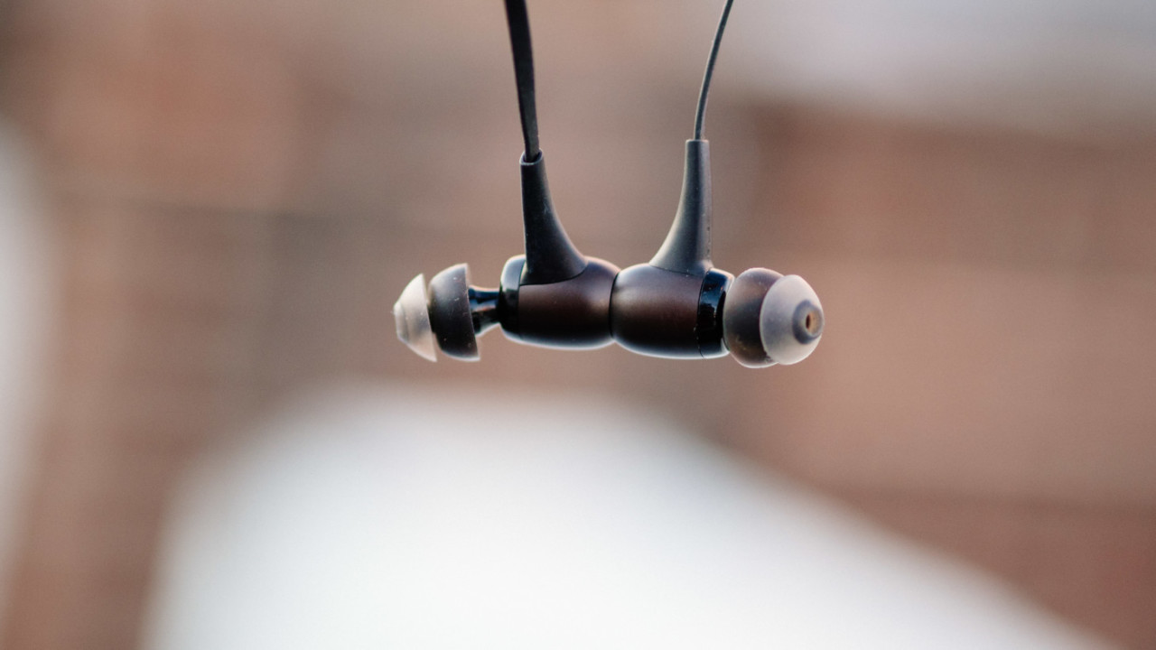 Optoma BE Sport3 Review: Bluetooth earbuds for cheap audiophiles