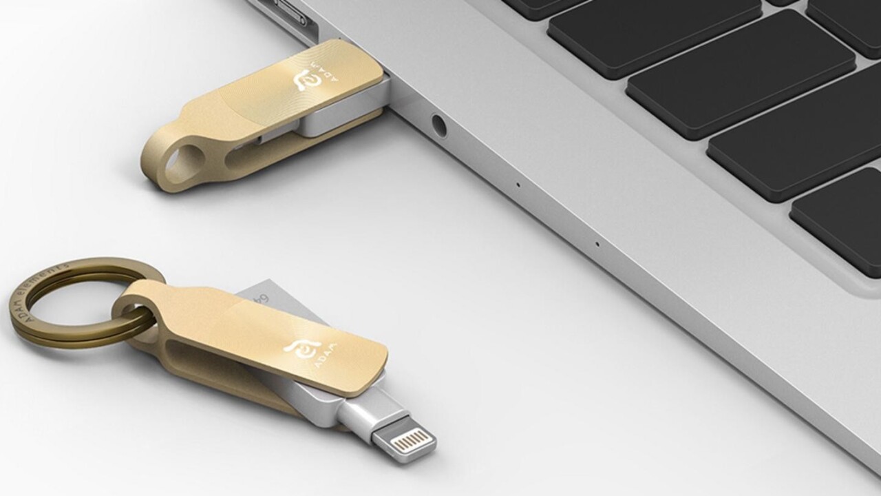 This amazing flash drive adds 128GB to your iPhone and latches to your keychain