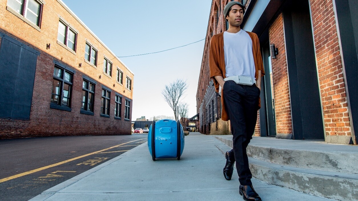 This robot butler follows you around and carries your stuff