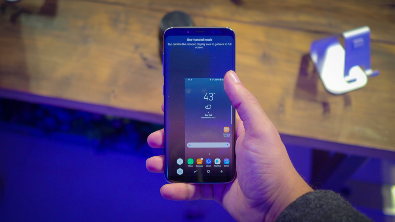 Every smartphone should include a one-handed mode
