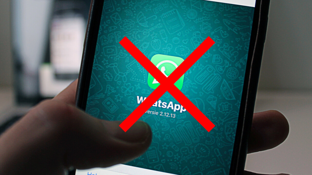 WhatsApp got tons of fake 5-star reviews after terrible Snapchat-like update [Updated]