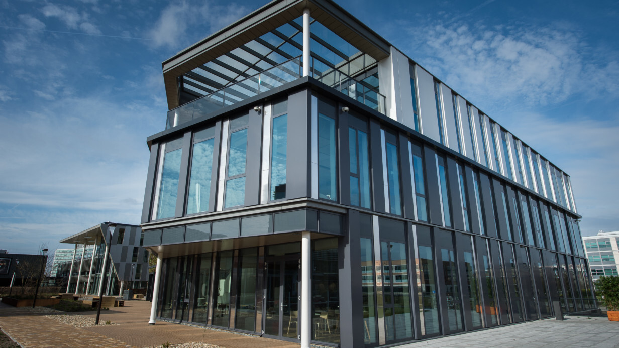 How waterfalls and soundscaping can make open-plan offices less awful
