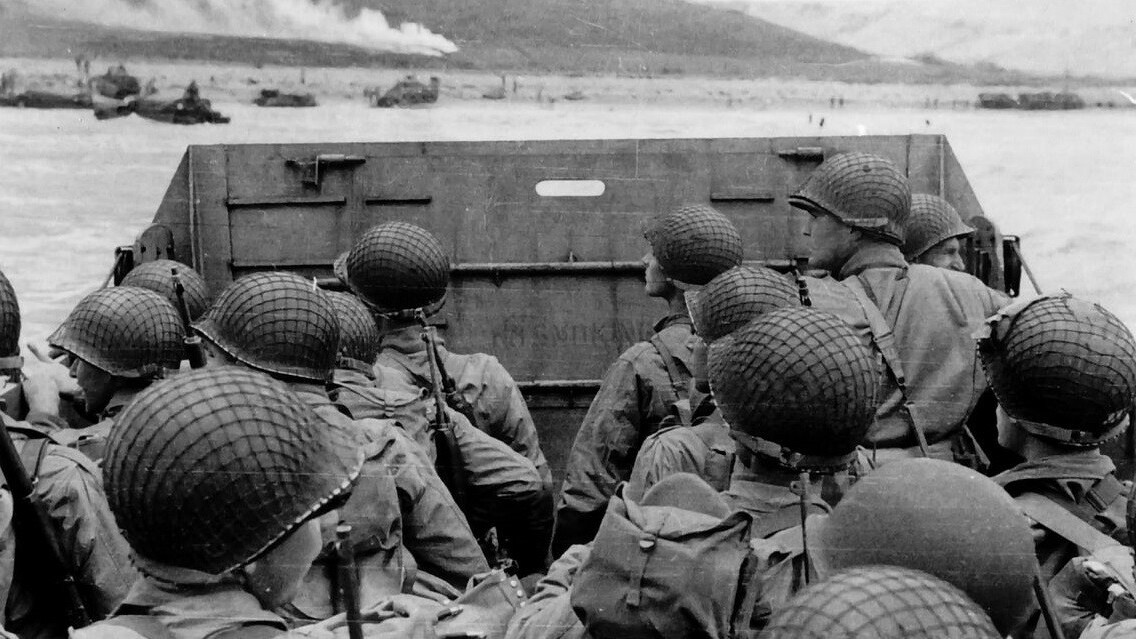 These haunting Twitter accounts are live-tweeting World War II