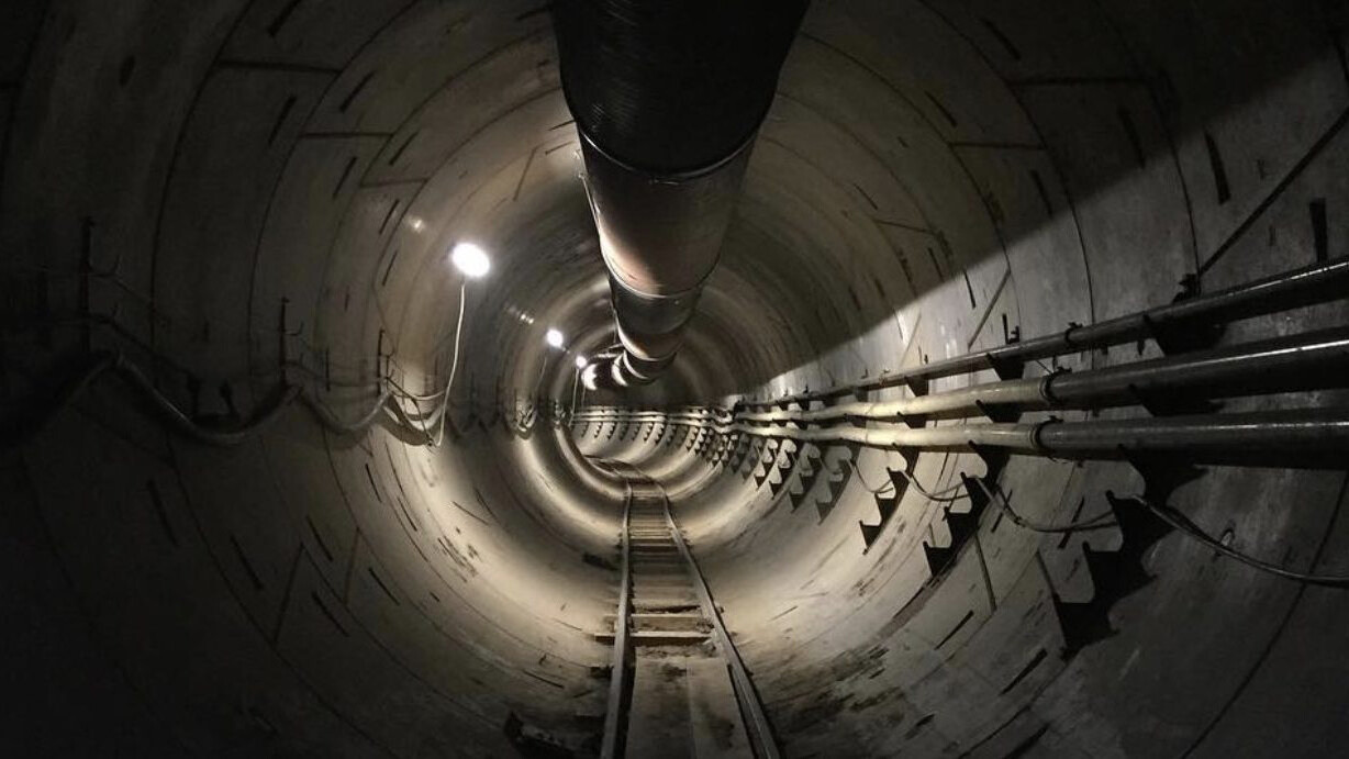 Elon Musk shows off a tunnel to zip your car across LA underground