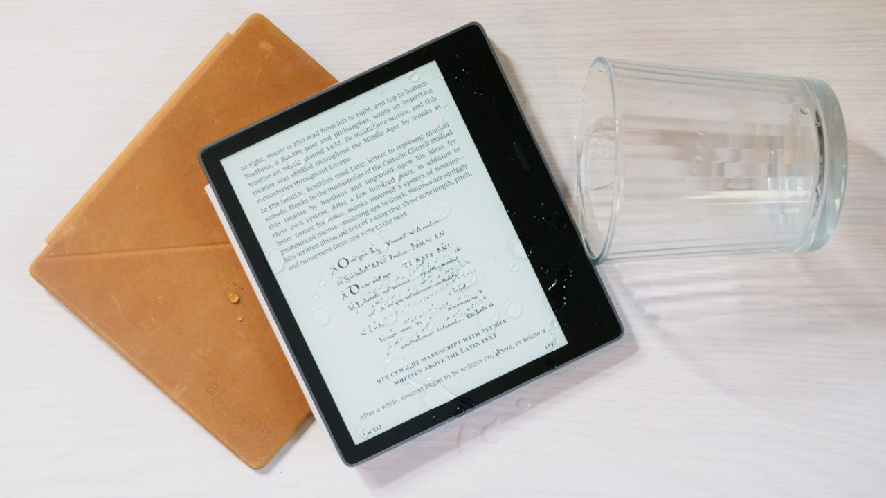 Kindle Oasis Review: Waterproofing and a bigger screen make it worth the premium
