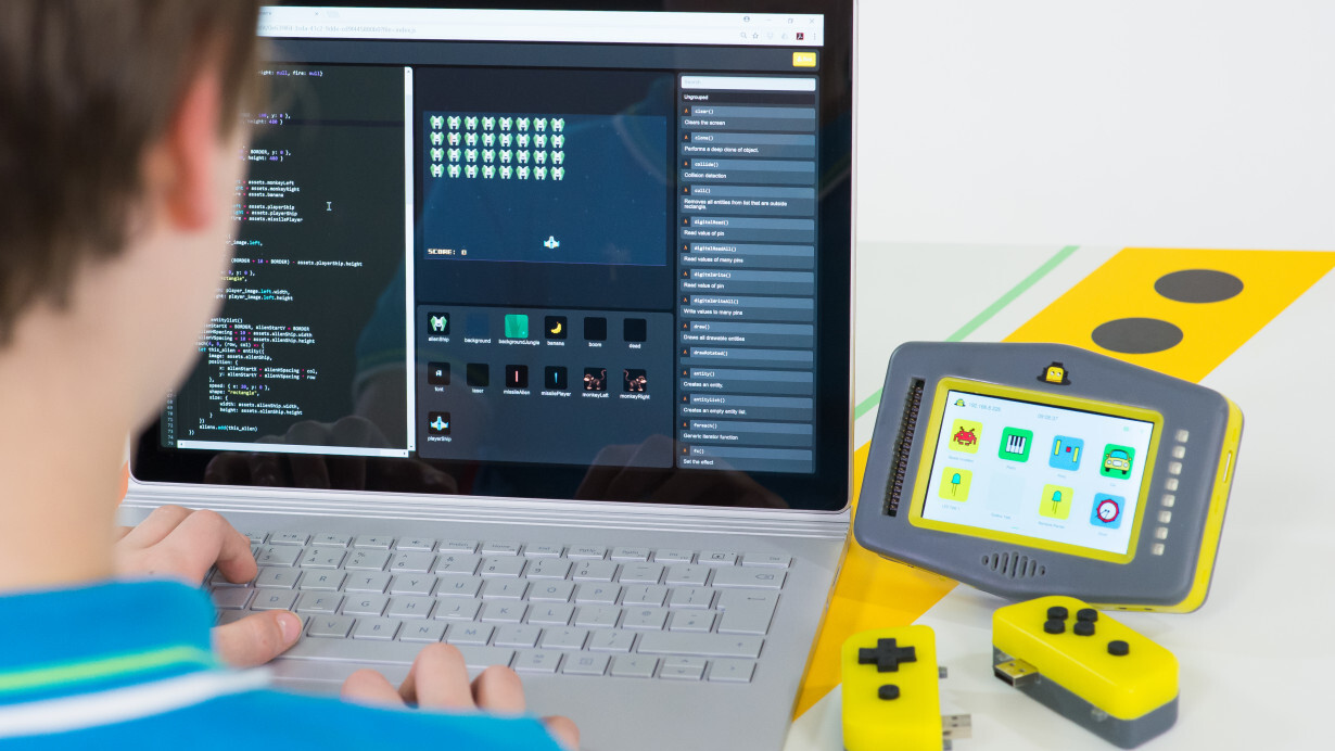 Pip is the insane lovechild of a Nintendo Switch and a Raspberry Pi (and I want one)