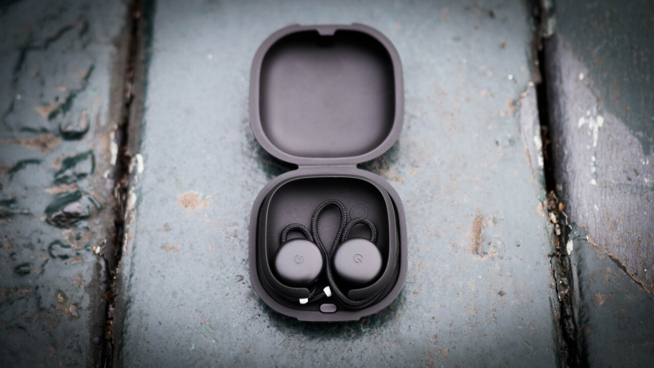 Google’s Pixel Buds finally let you skip tracks with a double tap