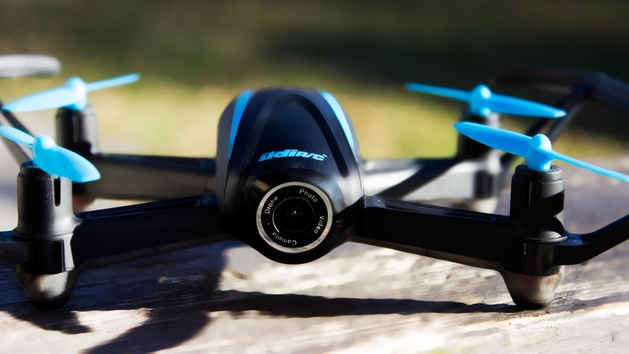 Review: Force 1’s U34W Dragonfly drone is great for beginners