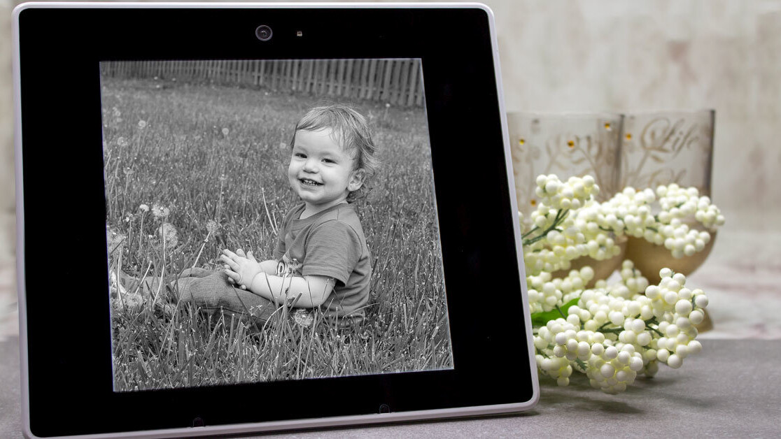 Review: This iHoment digital picture frame is the father’s day gift I deserve