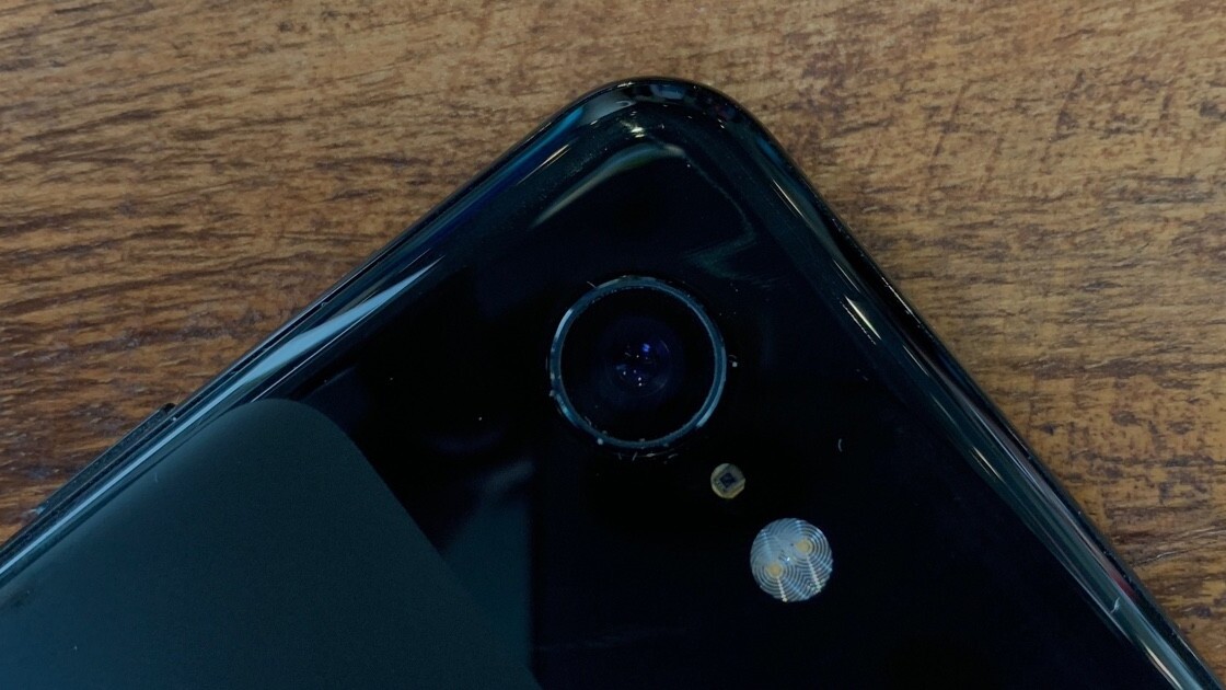 Google built a rig with five Pixel 3s to improve the phone’s Portrait Mode photos