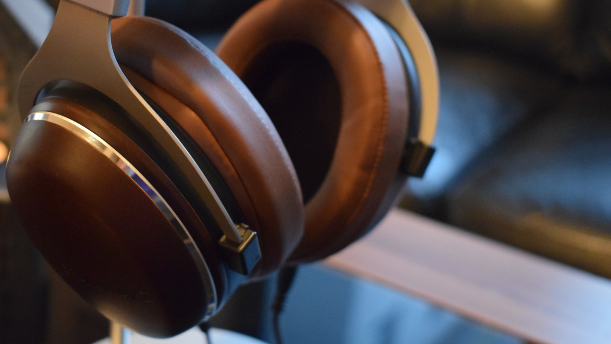 Review: The Brainwavz HM100’s are excellent studio monitor headphones in a classy package