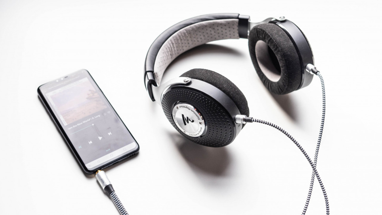 Focal Elegia Review: Neutral hi-fi headphones you can actually commute with