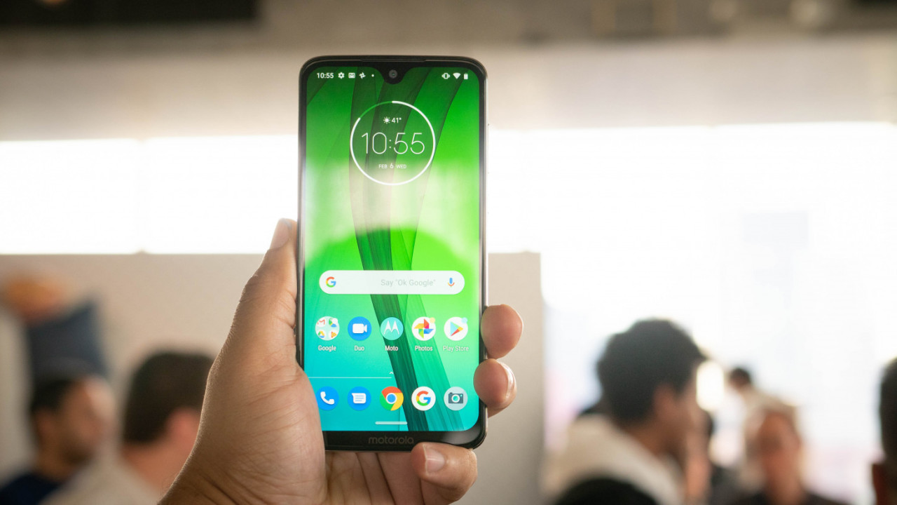 Motorola’s new Moto G7 blurs the line between budget and flagship