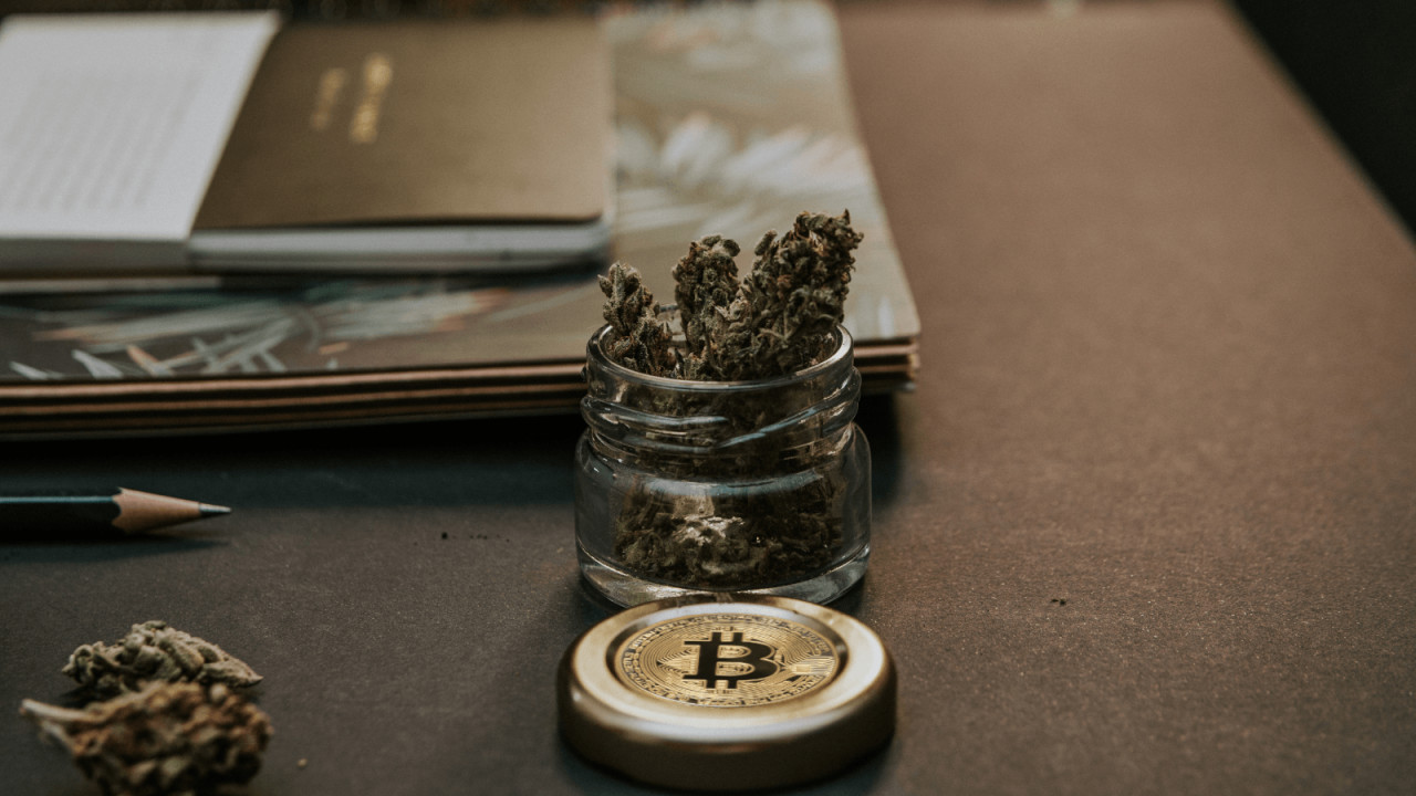 Chinese blockchain firm swaps Bitcoin for cannabis in search of new highs