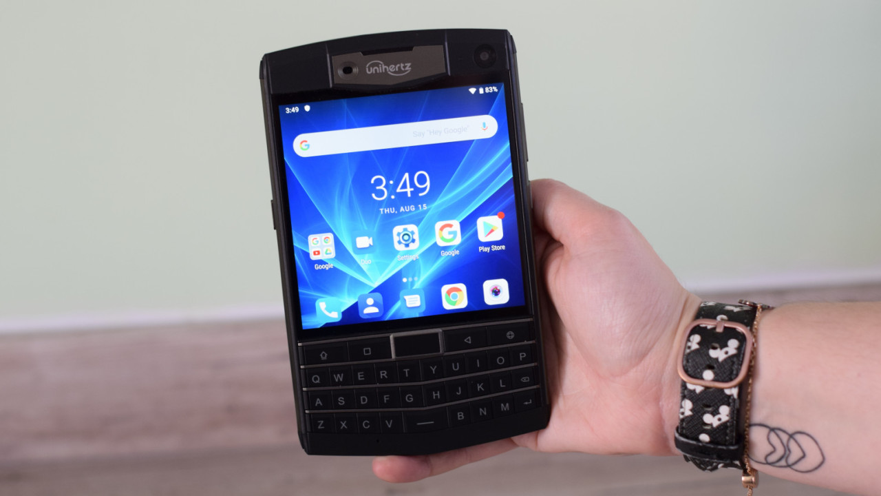 Hands-on: The Unihertz Titan is a delightful homage to the BlackBerry Passport