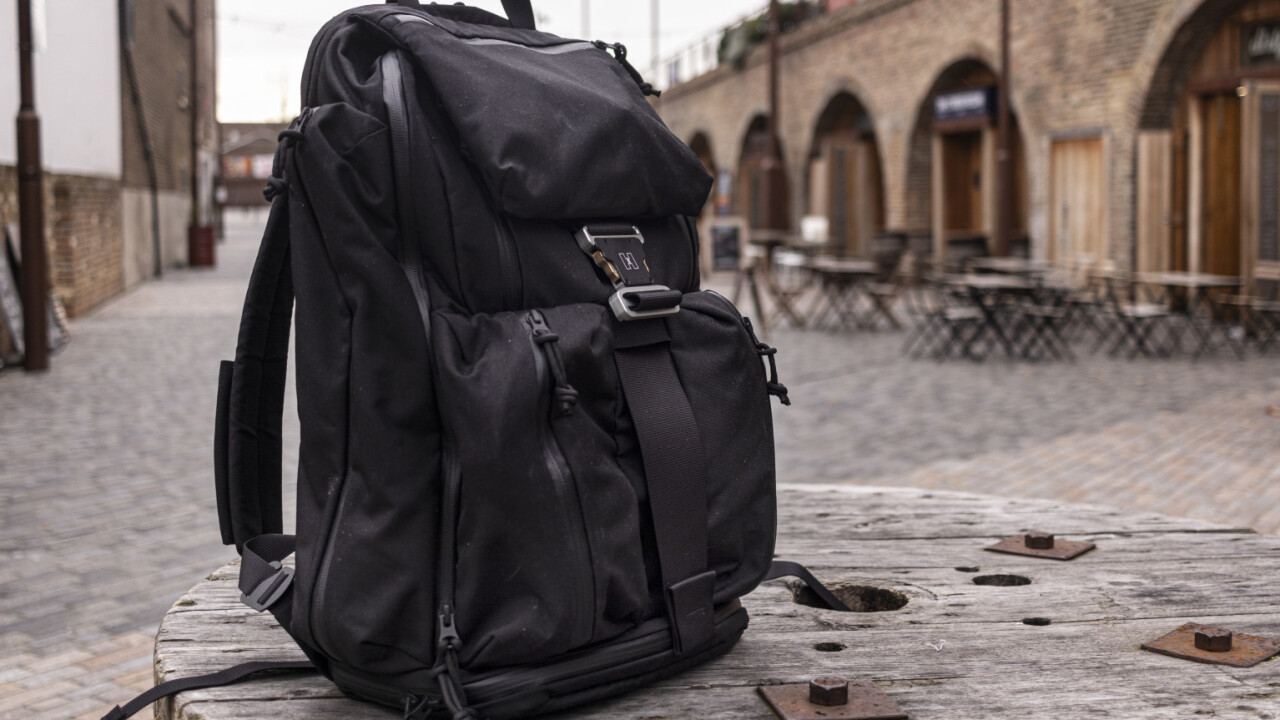 Huru’s new backpack is spacious enough for your many, many gadgets