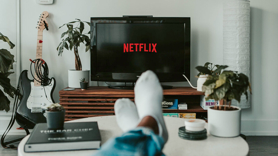 6 hours of streaming Netflix may be the equivalent of burning 1L of petrol