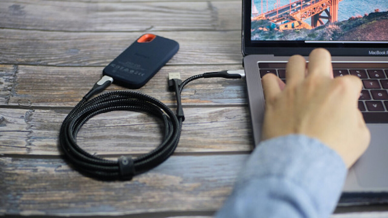 iPhone or Google Pixel? This 6-in-1 universal charging cable works with pretty much any smartphone