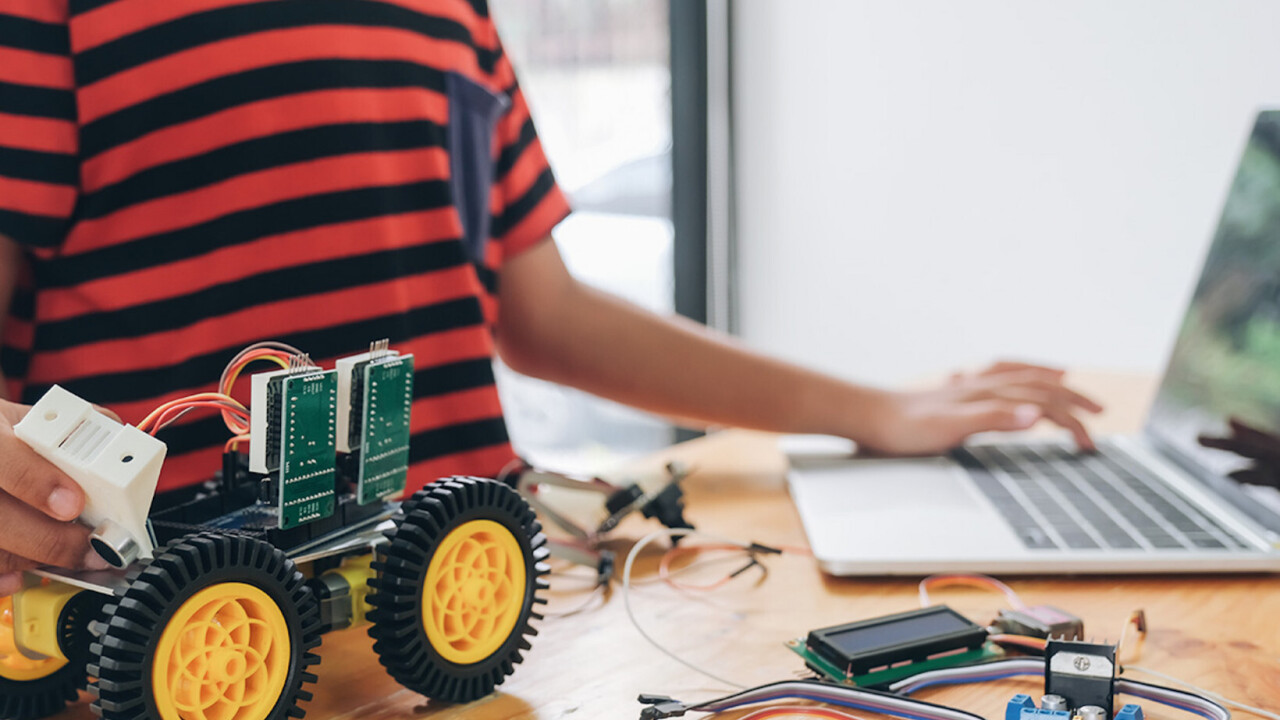 Want to code and build robots and other cool gadgets? This Raspberry training can help