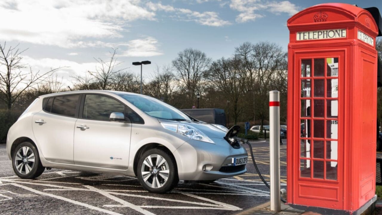 UK begs designers to make EV charging points as ‘iconic’ as red phone boxes
