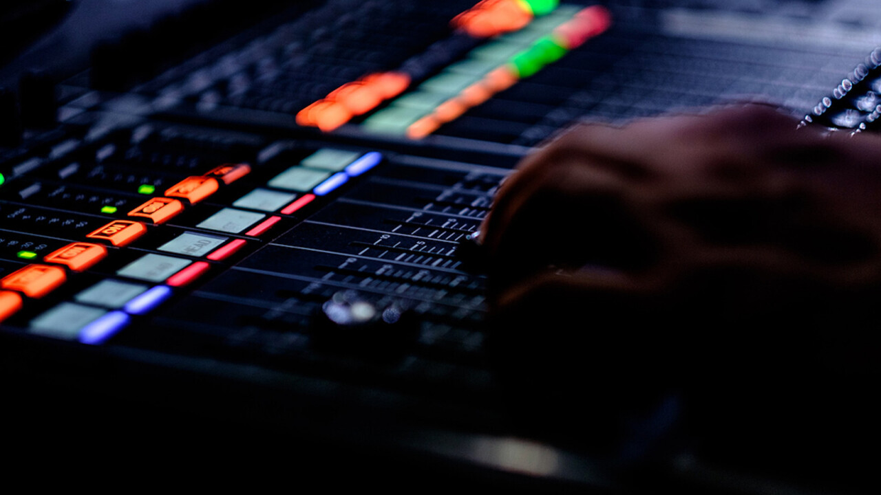 This $20 FL Studio training is the perfect introduction for beginner music producers