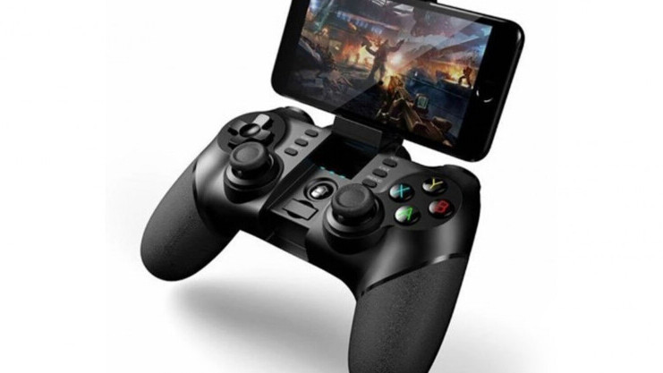 The Dragon X5 offers the gaming control smartphone players never get. Right now, it’s under $35