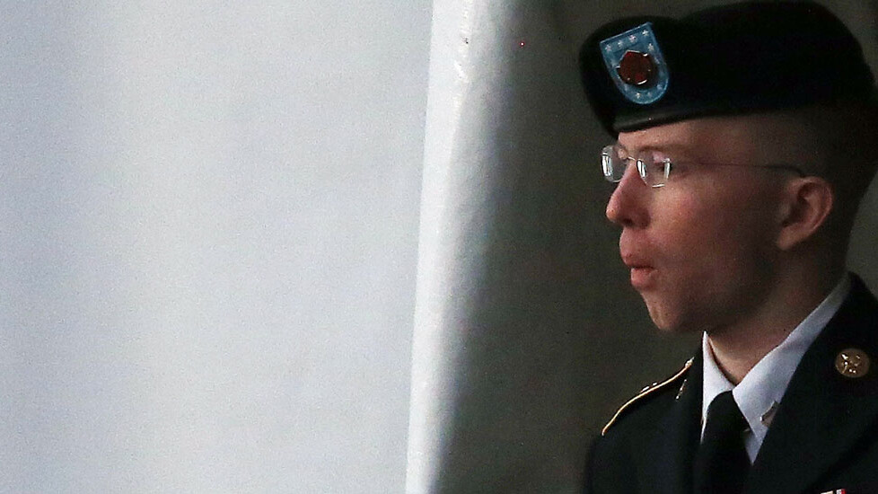 Wikileaks source Bradley Manning acquitted of aiding the enemy, guilty of 20 other counts
