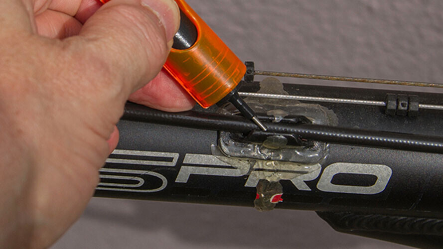 DIYers love it! Fix things with this liquid plastic welding kit