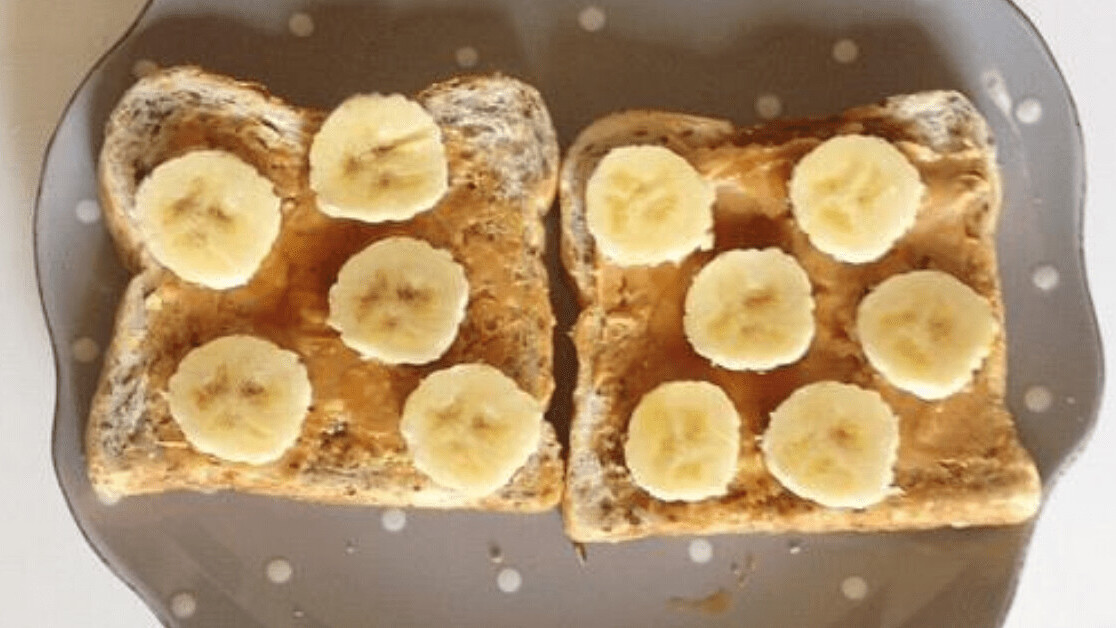 This AI makes peanut butter and banana sandwiches that are fit for the King