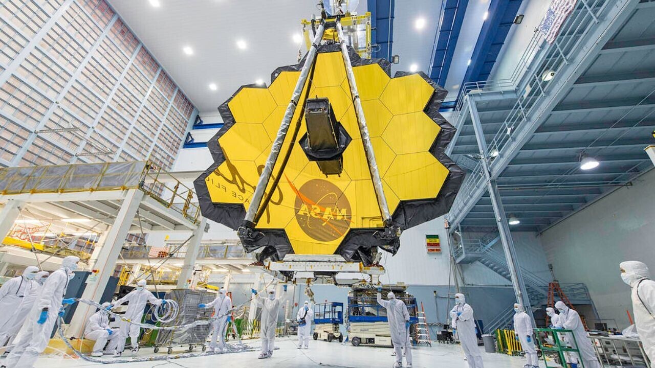 Why NASA chose gold-plated mirrors for the James Webb telescope