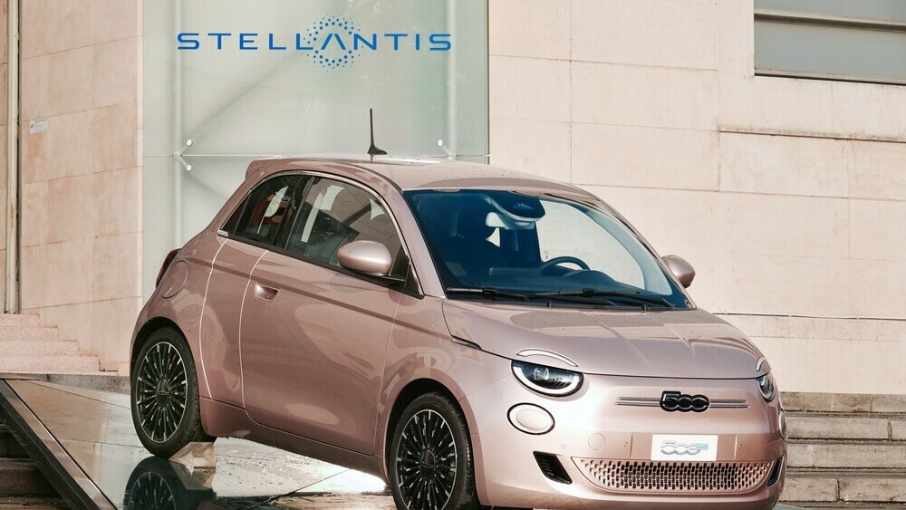 Stellantis inks €10B in deals to secure chip supply for EVs