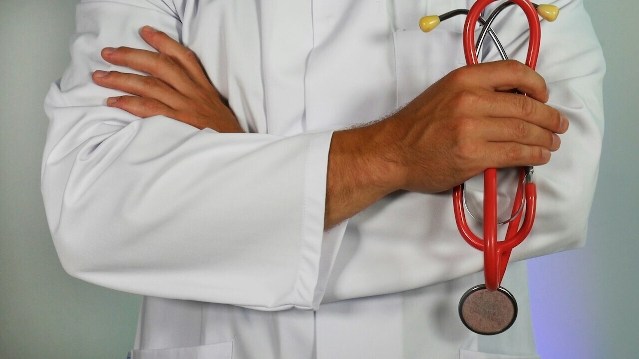 AI-powered ‘deep medicine’ could transform healthcare in the NHS