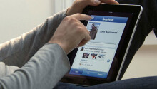 Facebook releases its official iPad app Featured Image