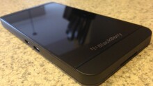 Review: With its US launch, can the Z10 save BlackBerry from itself? Featured Image