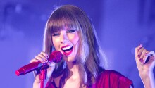 Taylor Swift removes all her albums from Spotify and other streaming services Featured Image