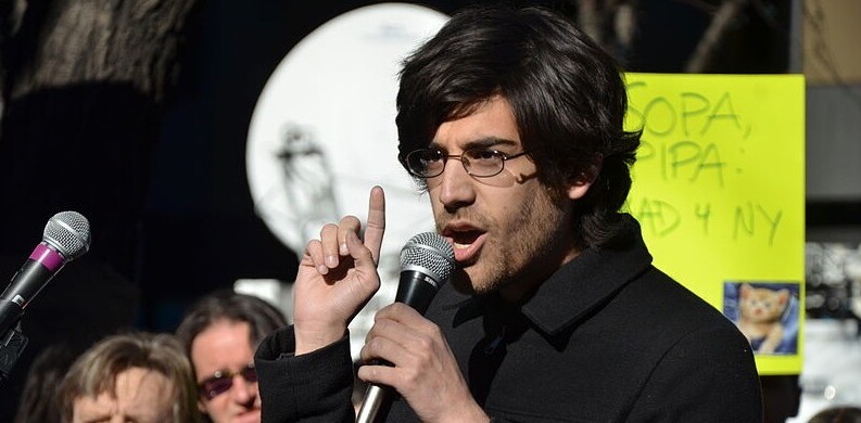 Anonymous hacks MIT web pages in tribute to Aaron Swartz