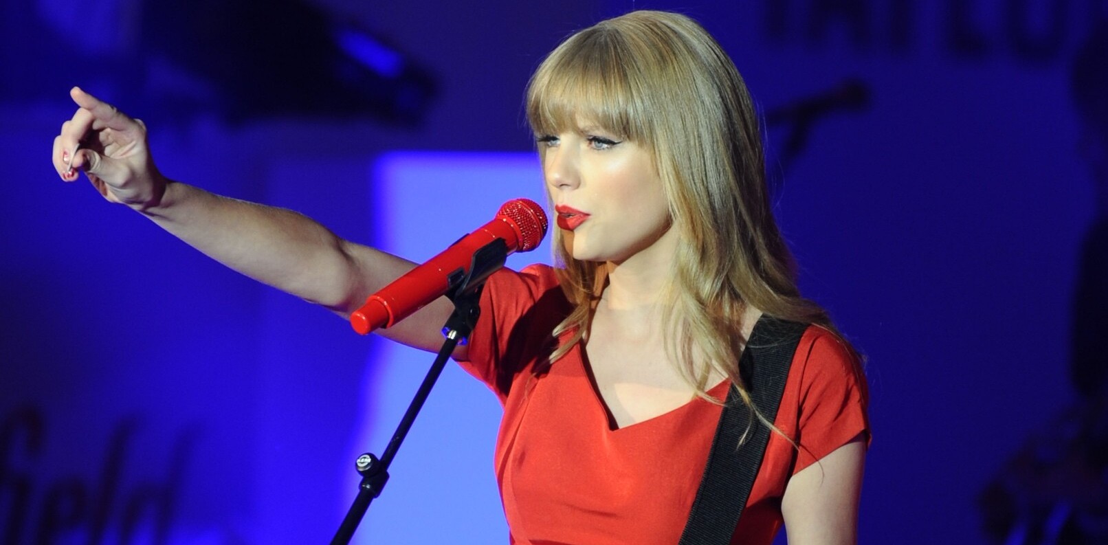 Taylor Swift’s $50,000 changed the rules at GoFundMe