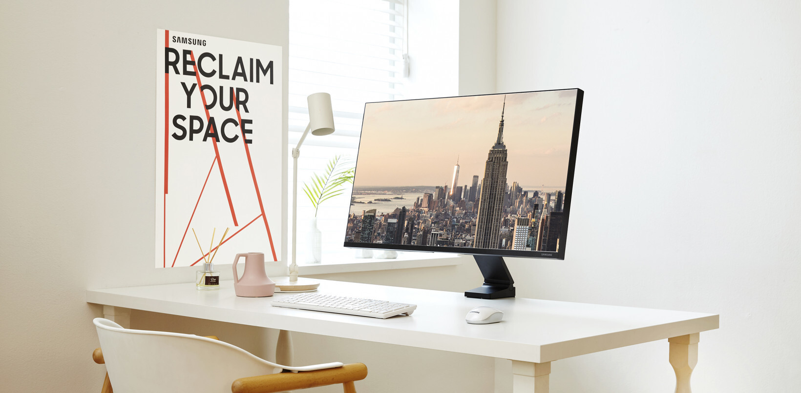 Review: Samsung’s Space Monitor saved me from cluttered-desk hell
