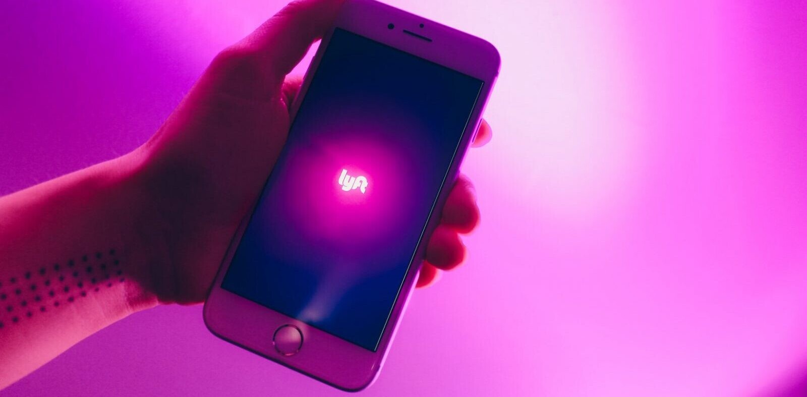 Ride-share companies hit again as Lyft lays off 900 employees, furloughs hundreds more