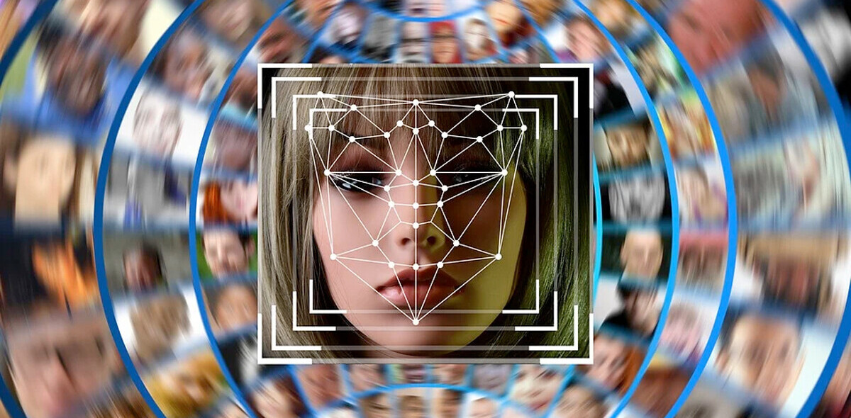 Why AI and human perception are too complex to be compared