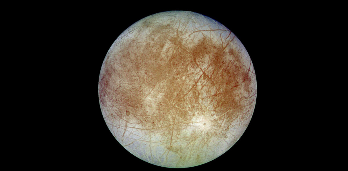 Jupiter’s moon Europa glows in the dark — and that may tell us what’s on it