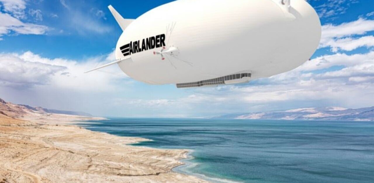 Blimps could reduce air travel CO2 emissions, but not without a cost