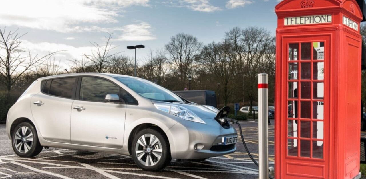 UK begs designers to make EV charging points as ‘iconic’ as red phone boxes