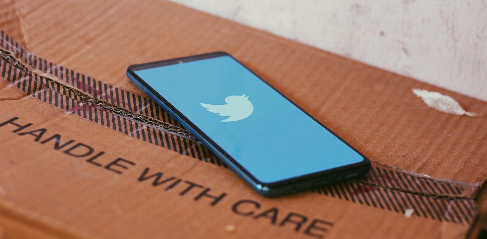 Twitter should build this feature to prevent accidental tweets from your company account